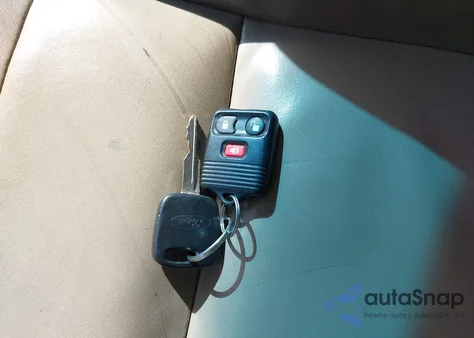 2003 Ford Escape Limited z USA, uszkodzony, nr VIN 1FMCU94103KE14781